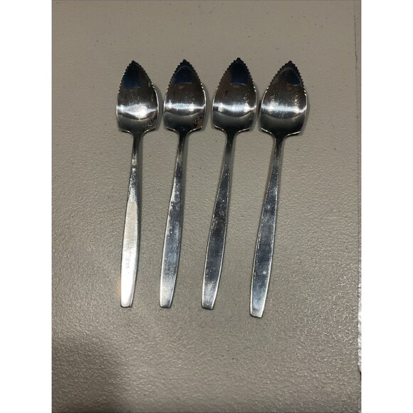 Vintage Stainless Taiwan Grapefruit Spoons Set Of 4 - Picture 1 of 5